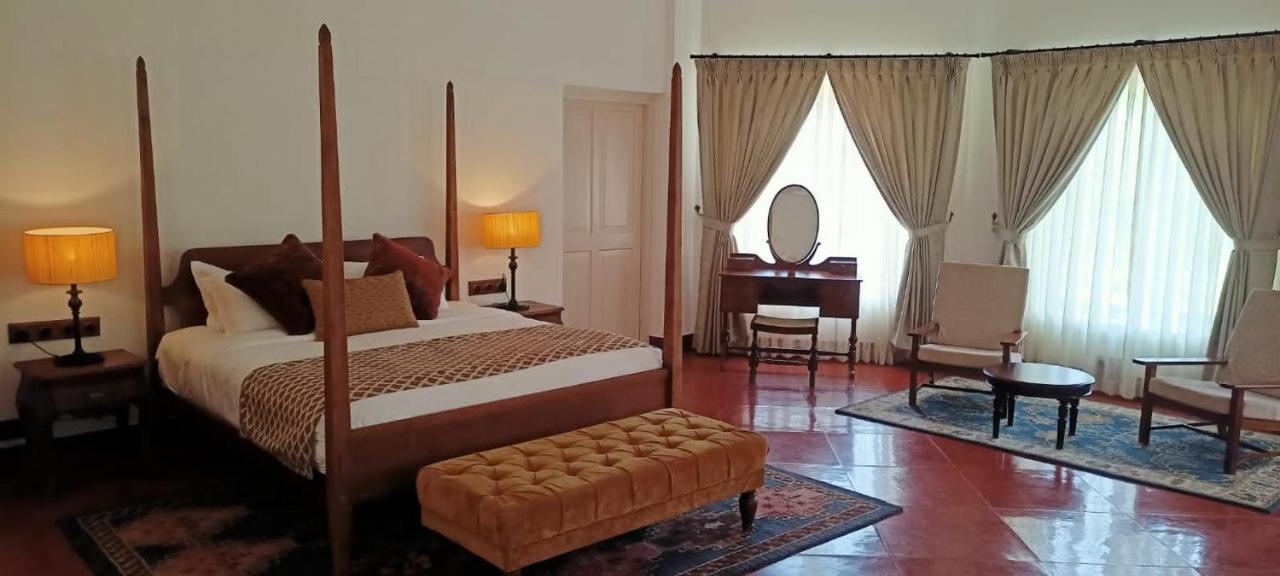 Lockhart Bungalow Munnar - A Cgh Earth Saha Experience Bagian luar foto